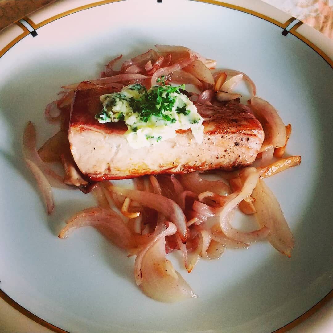 マグロのソテー